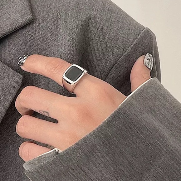 ⚡️Insta black square adjustable sterling silver ring - Picture 3 of 5